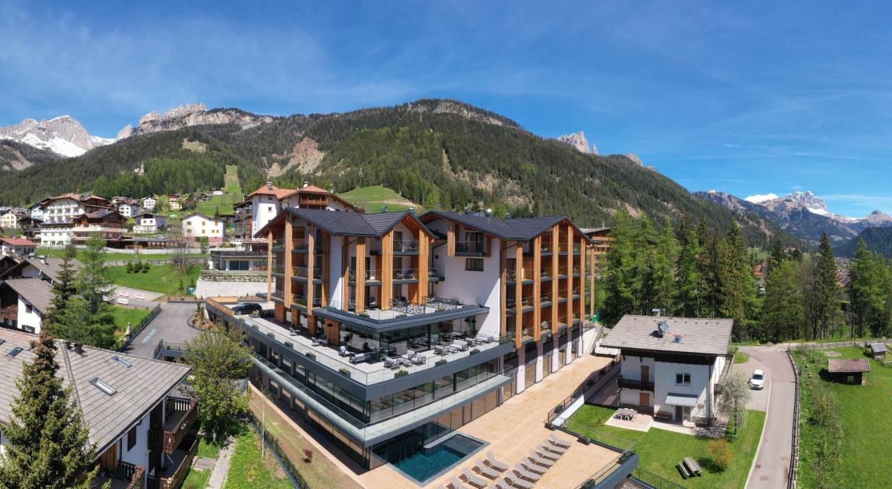 فيغو دي فاسا Ciampedie Luxury Alpine Spa Hotel المظهر الخارجي الصورة