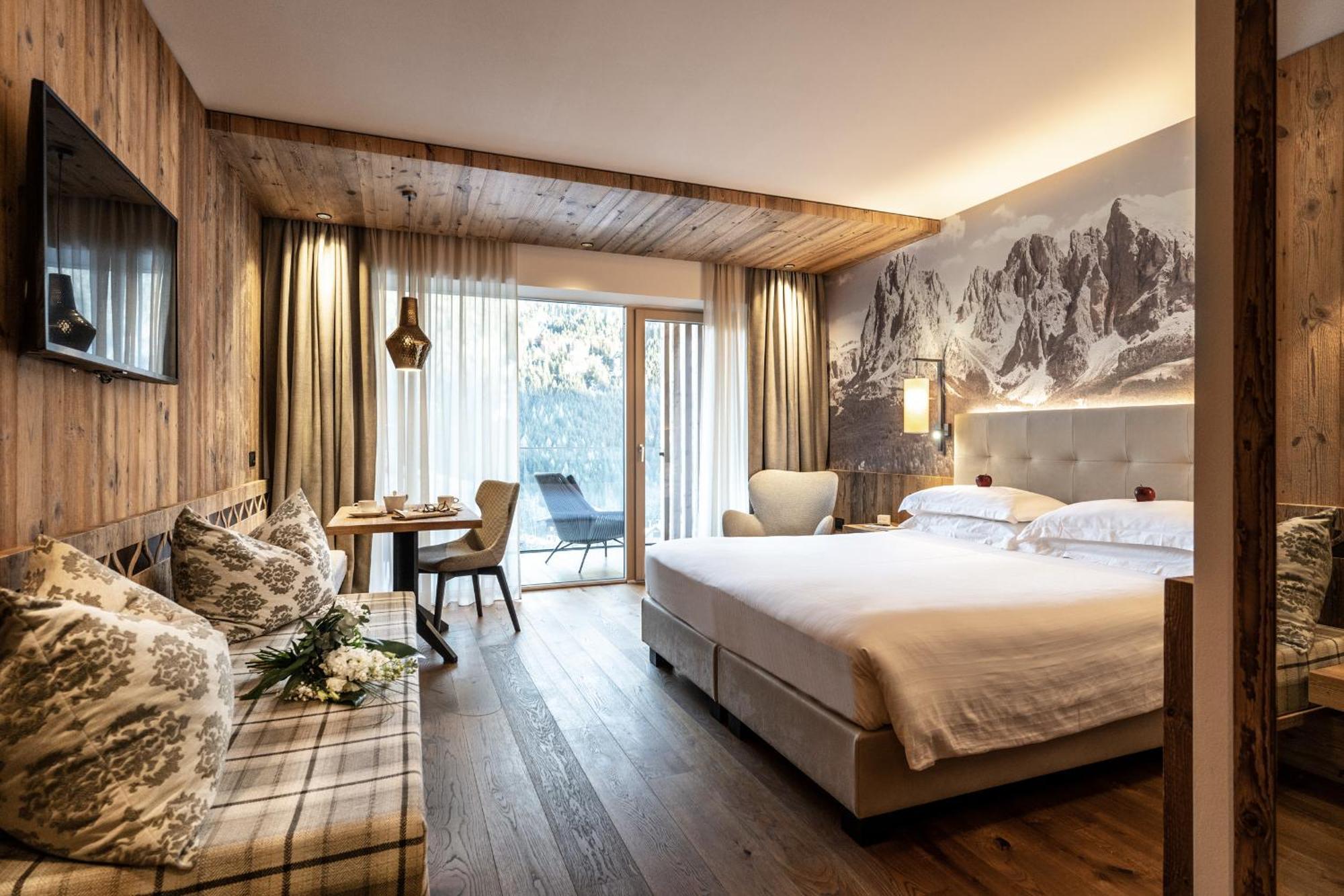 Ciampedie Luxury Alpine Spa Hotel فيغو دي فاسا المظهر الخارجي الصورة