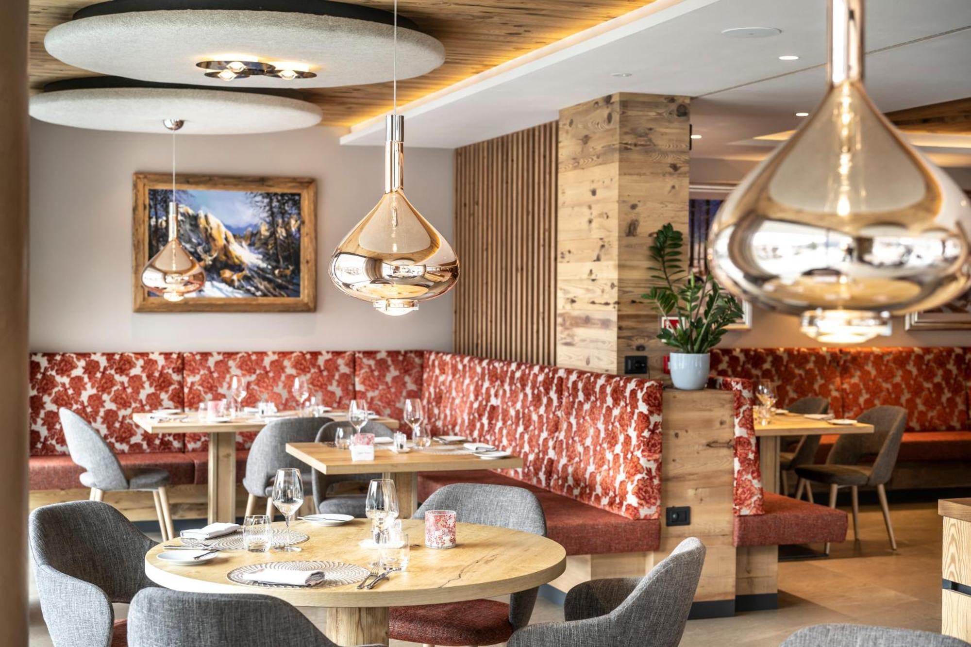 Ciampedie Luxury Alpine Spa Hotel فيغو دي فاسا المظهر الخارجي الصورة