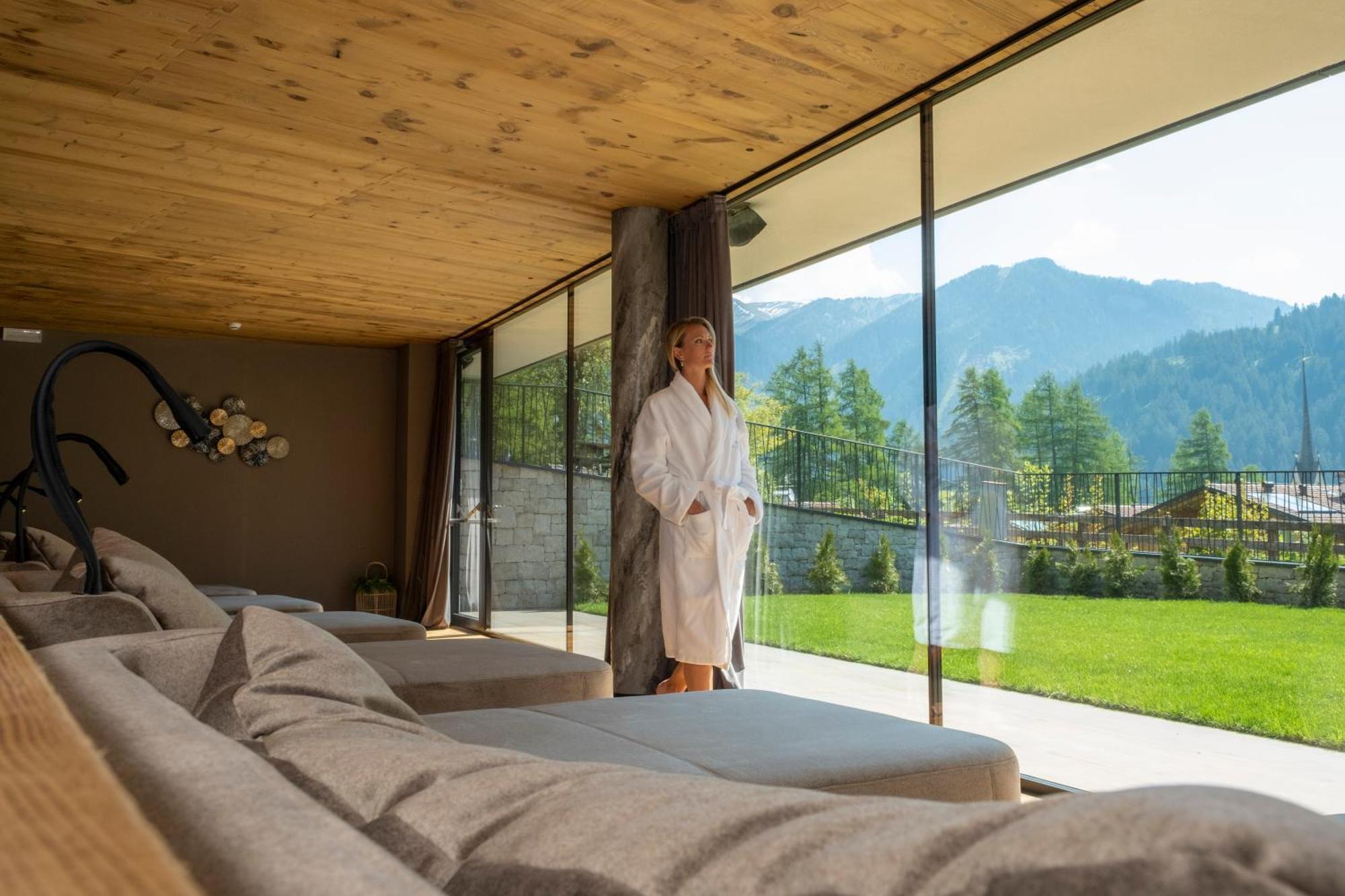 Ciampedie Luxury Alpine Spa Hotel فيغو دي فاسا المظهر الخارجي الصورة