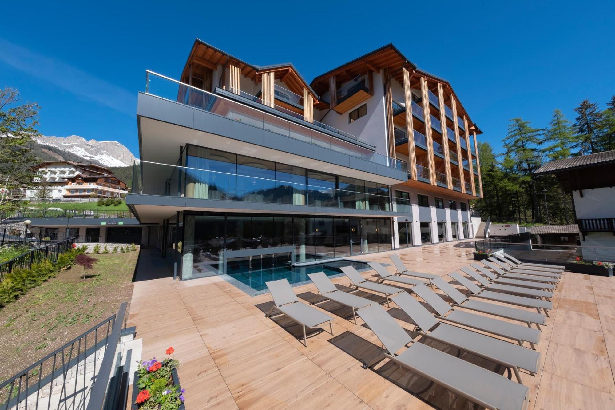 Ciampedie Luxury Alpine Spa Hotel فيغو دي فاسا المظهر الخارجي الصورة